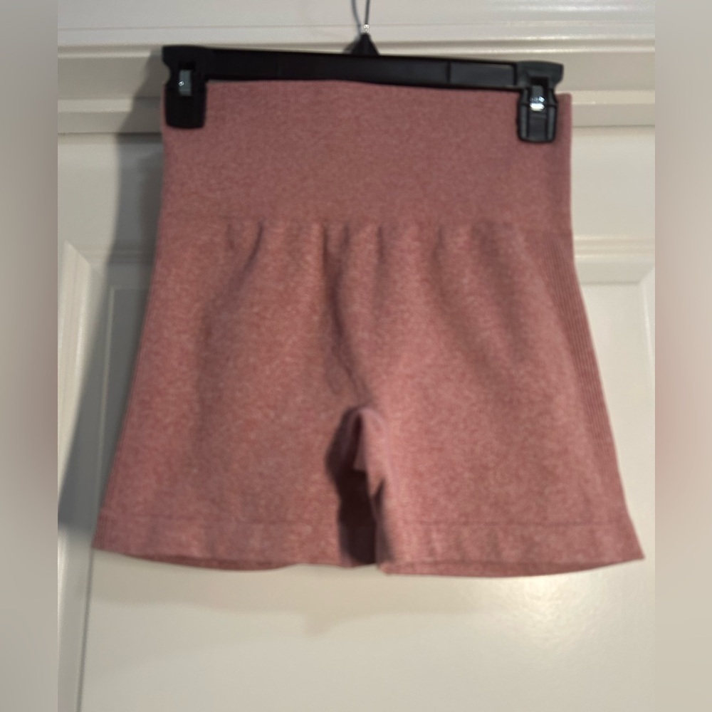 Women's Heathered Pink High-Waisted Shorts-4"‎